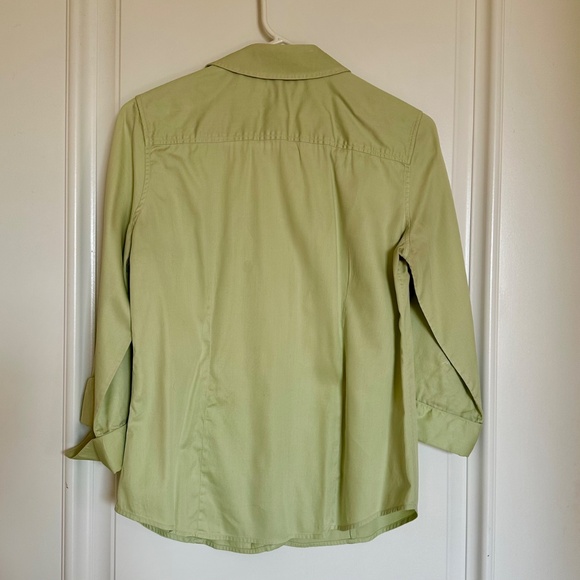 Talbot's Light Green Stretch Cotton Sateen Button-Down Shirt – Women’s Size - Picture 2 of 8